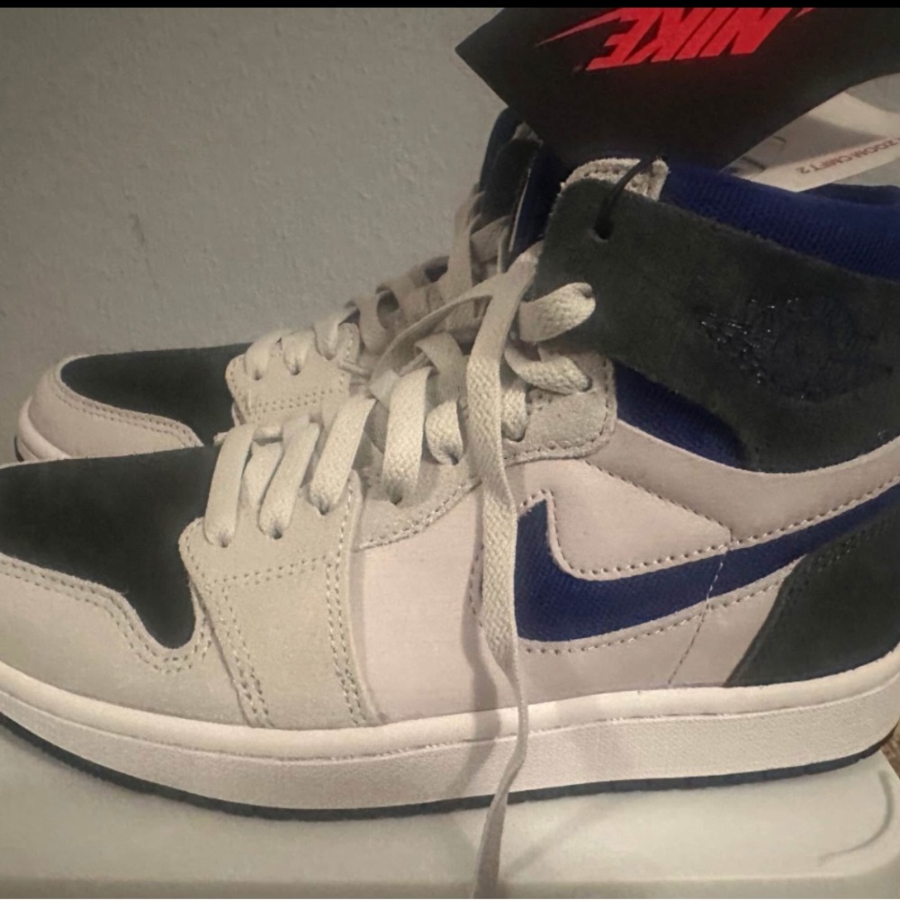 Nike Men's Sneakers - White, Blue, and Black
